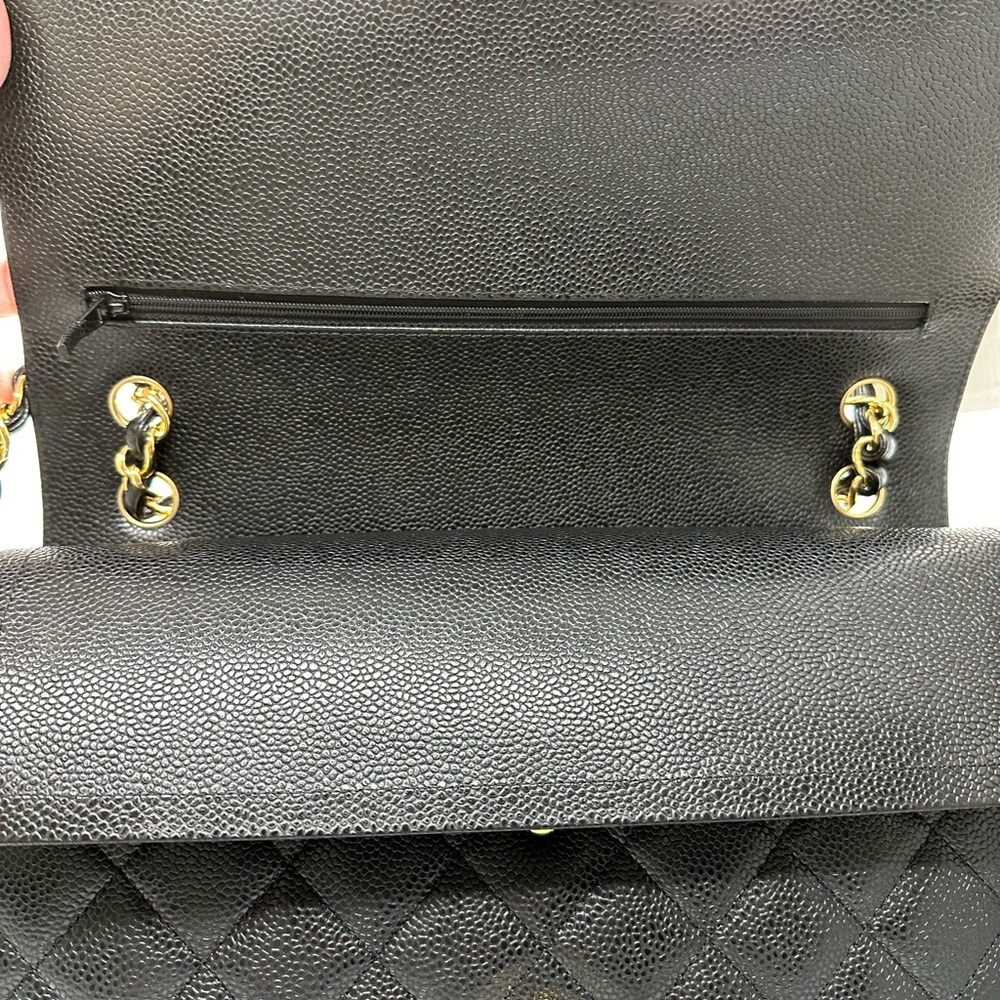 Chanel Classic Flap in caviar gold hardware. Color: Black - Picture 5 of 13